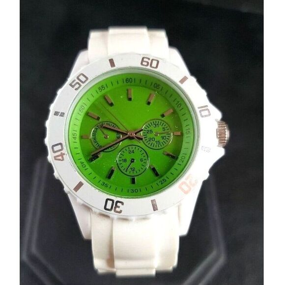 Xhilaration by FMD Quartz White w/ Green Round 3 Dial Target Sport Ladies Watch - Picture 1 of 7
